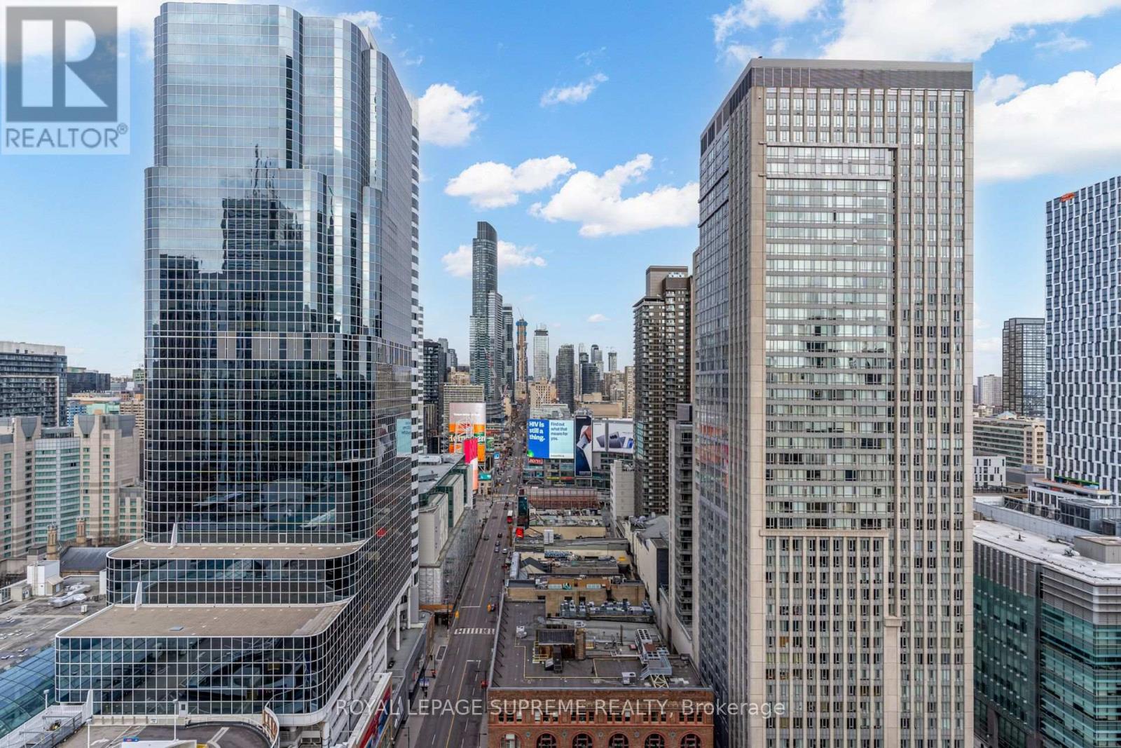 2112 - 197 Yonge Street, Toronto, Ontario  M5B 1M4 - Photo 33 - C13780170
