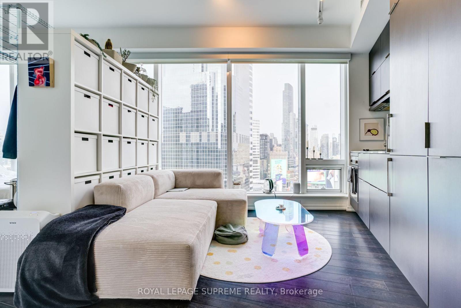 2112 - 197 Yonge Street, Toronto, Ontario  M5B 1M4 - Photo 9 - C13780170