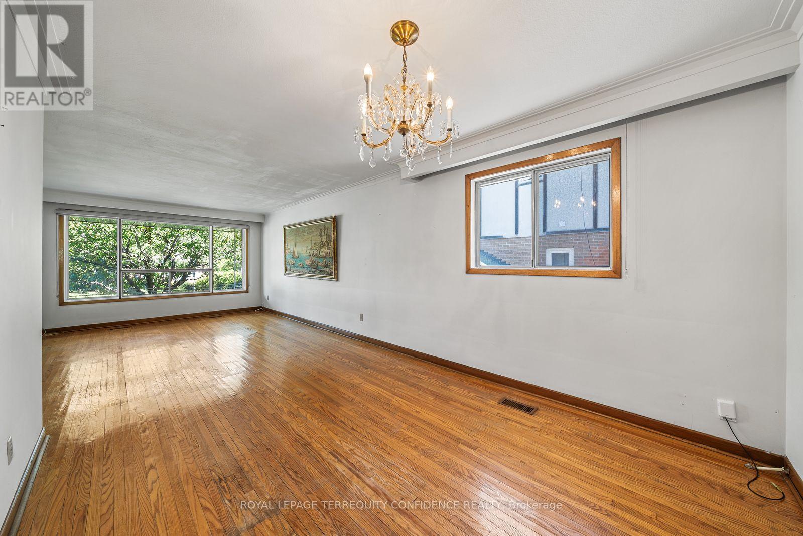 265 Horsham Avenue, Toronto, Ontario  M2R 1G5 - Photo 12 - C13780176