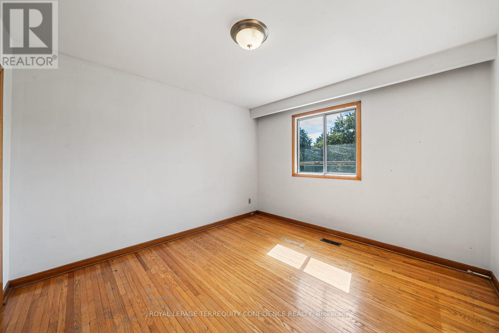 265 Horsham Avenue, Toronto, Ontario  M2R 1G5 - Photo 18 - C13780176