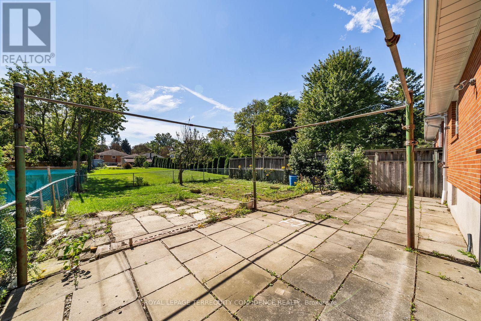 265 Horsham Avenue, Toronto, Ontario  M2R 1G5 - Photo 37 - C13780176