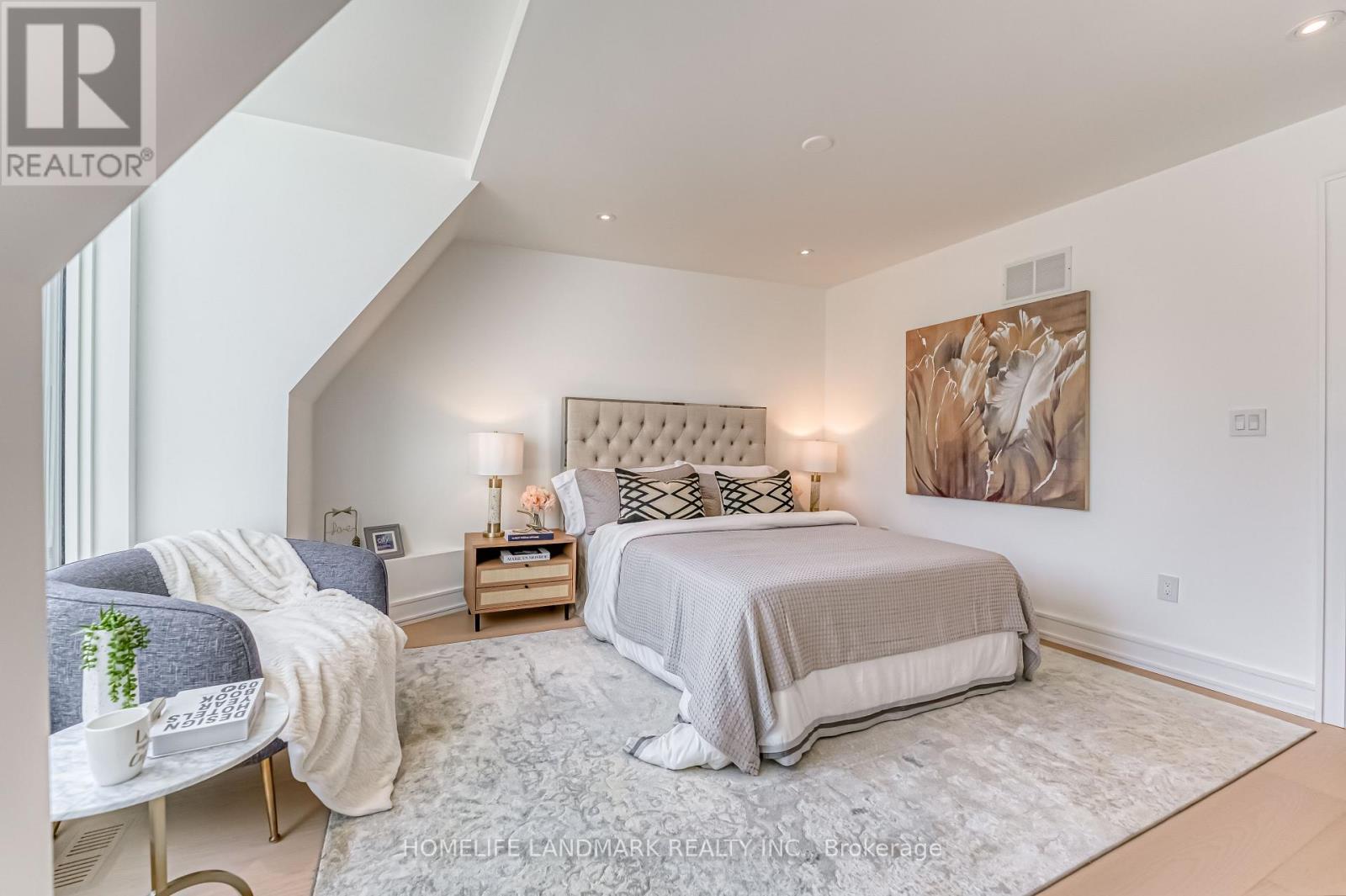195 Albany Avenue, Toronto, Ontario  M5R 3C7 - Photo 19 - C13780190