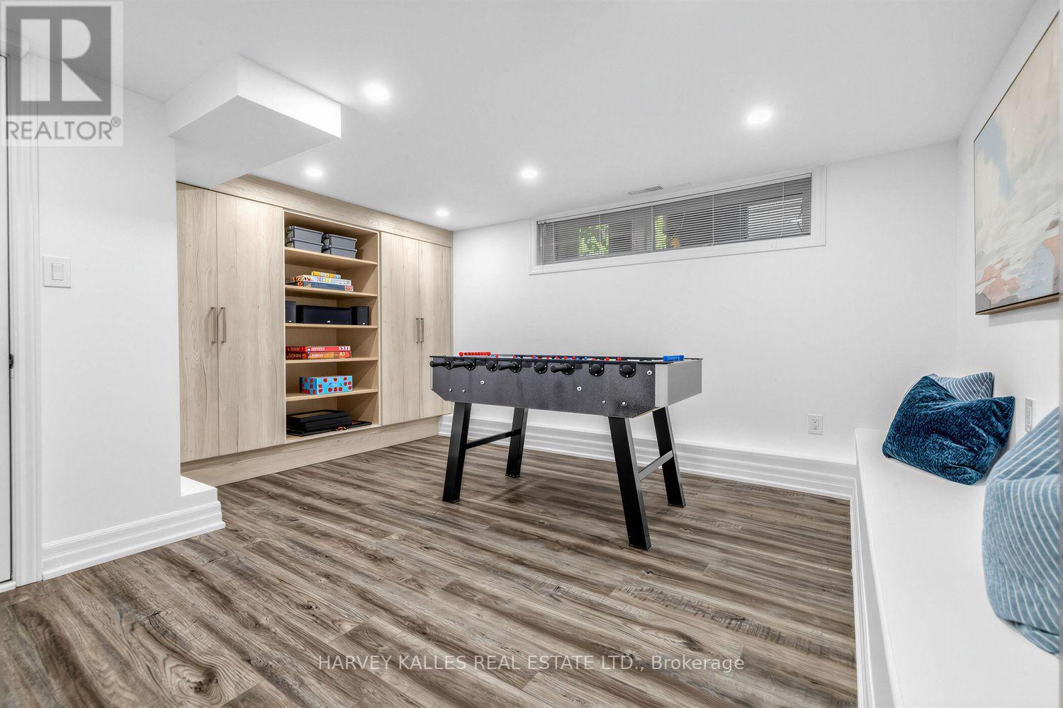 487 Winnett Avenue, Toronto, Ontario  M6C 3M6 - Photo 27 - C13780208