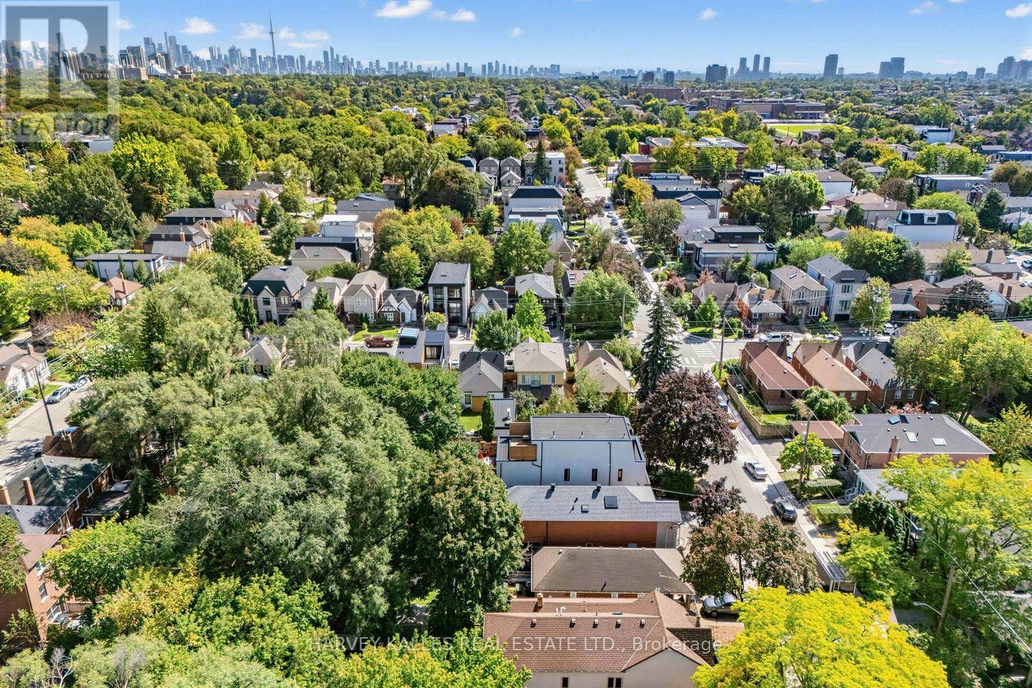 487 Winnett Avenue, Toronto, Ontario  M6C 3M6 - Photo 34 - C13780208