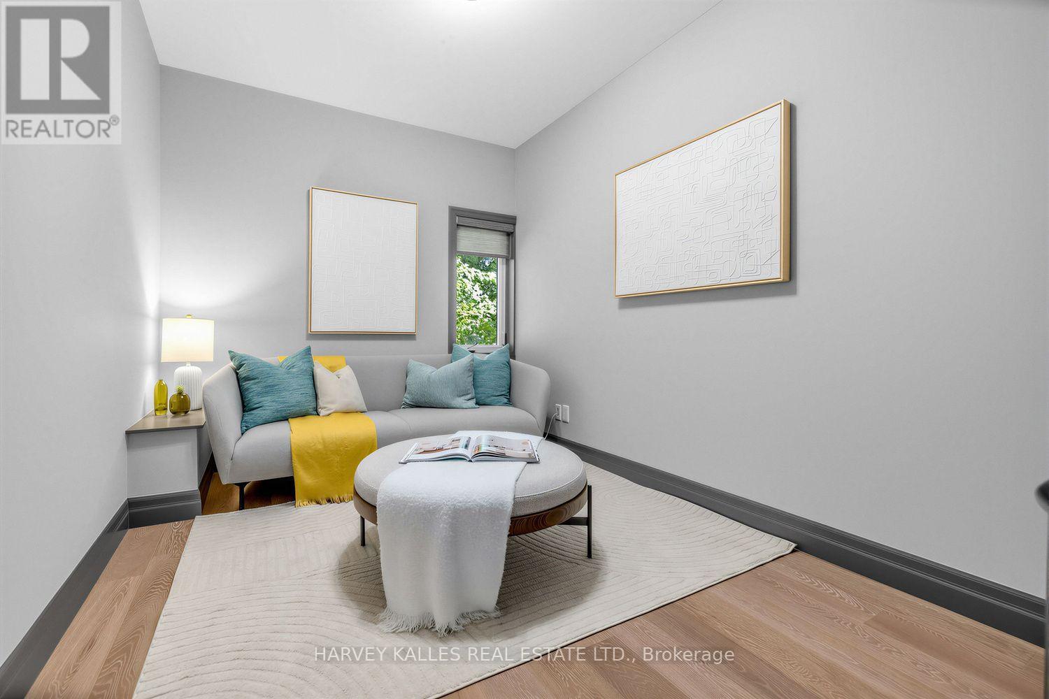 487 Winnett Avenue, Toronto, Ontario  M6C 3M6 - Photo 9 - C13780208
