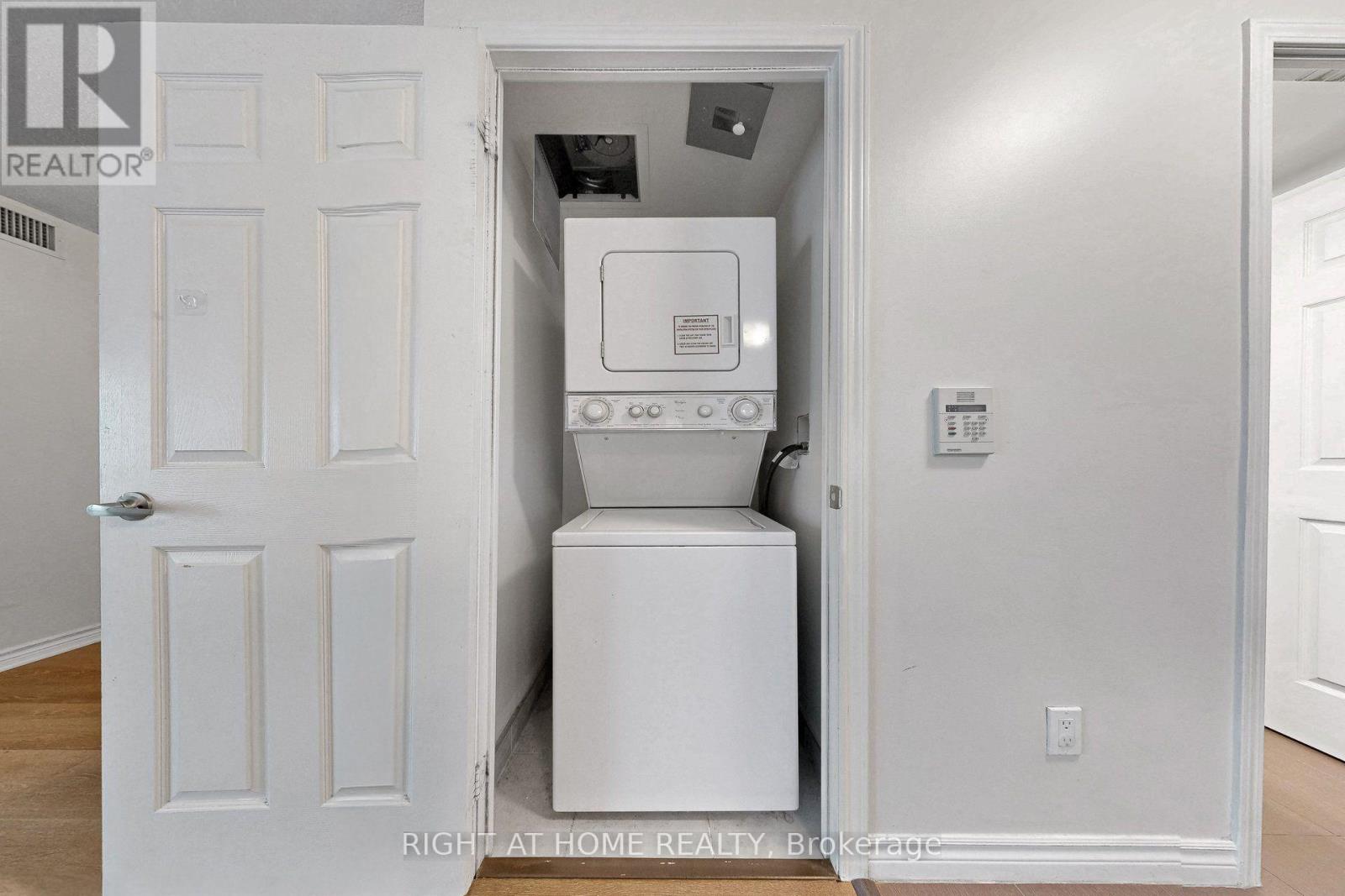 712 - 19 Grand Trunk Crescent, Toronto, Ontario  M5J 3A3 - Photo 30 - C13780368
