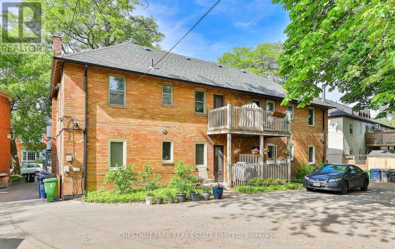 Upper - 11 Oriole Crescent, Toronto, Ontario  M5P 1L6 - Photo 22 - C13780428