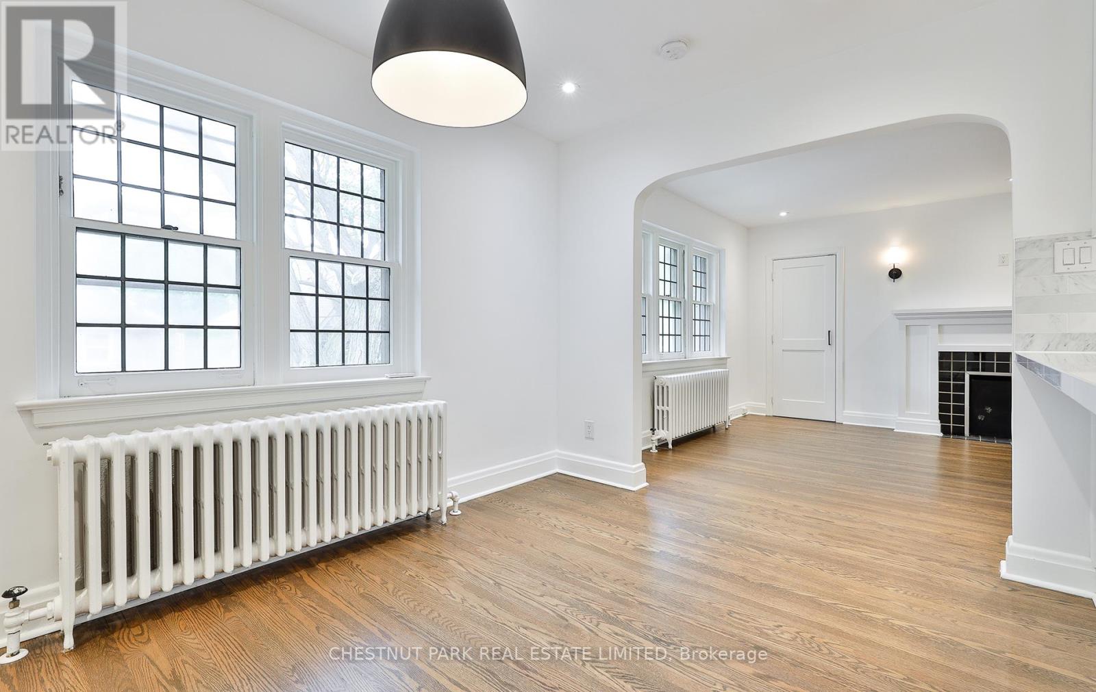 Upper - 11 Oriole Crescent, Toronto, Ontario  M5P 1L6 - Photo 6 - C13780428