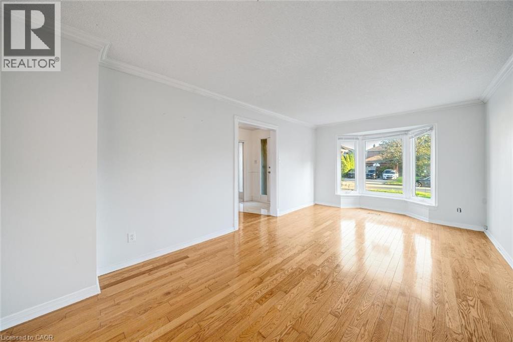 2081 Lynn Heights Drive, Pickering, Ontario  L1X 1R1 - Photo 2 - 40858736