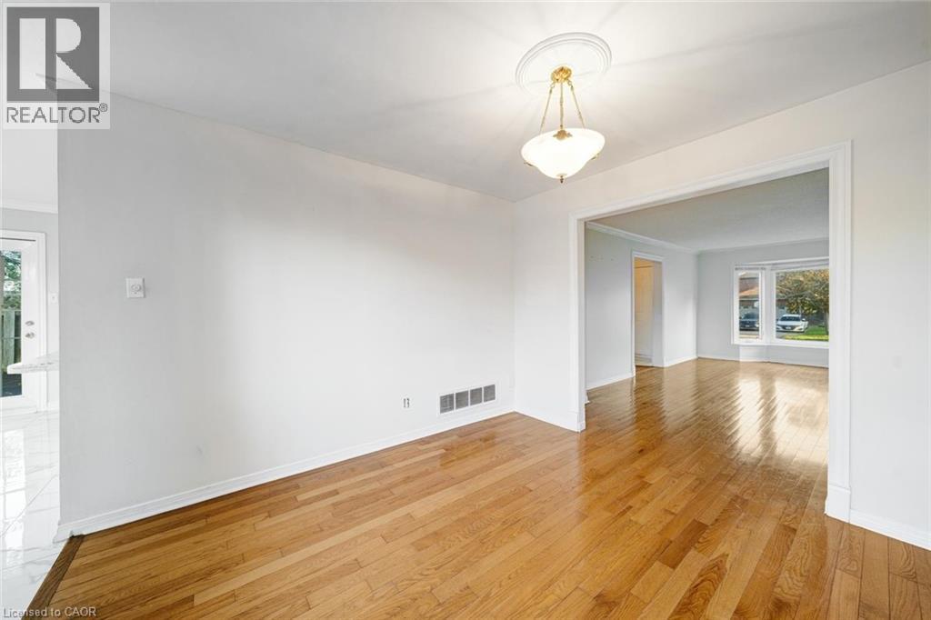 2081 Lynn Heights Drive, Pickering, Ontario  L1X 1R1 - Photo 3 - 40858736