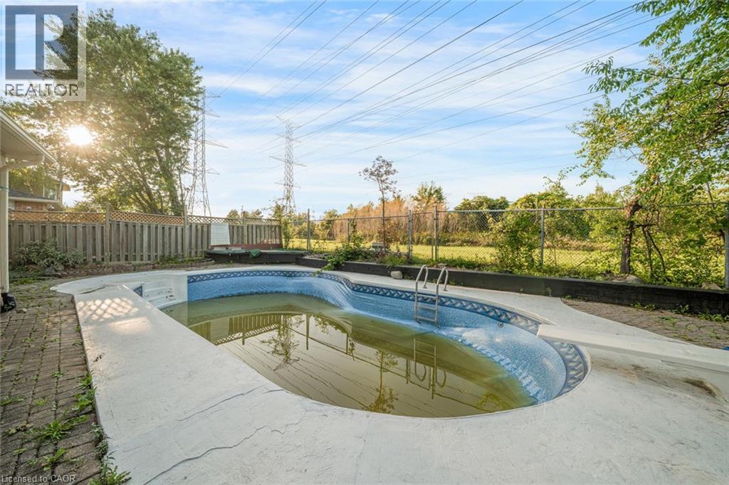 2081 Lynn Heights Drive, Pickering, Ontario  L1X 1R1 - Photo 45 - 40858736