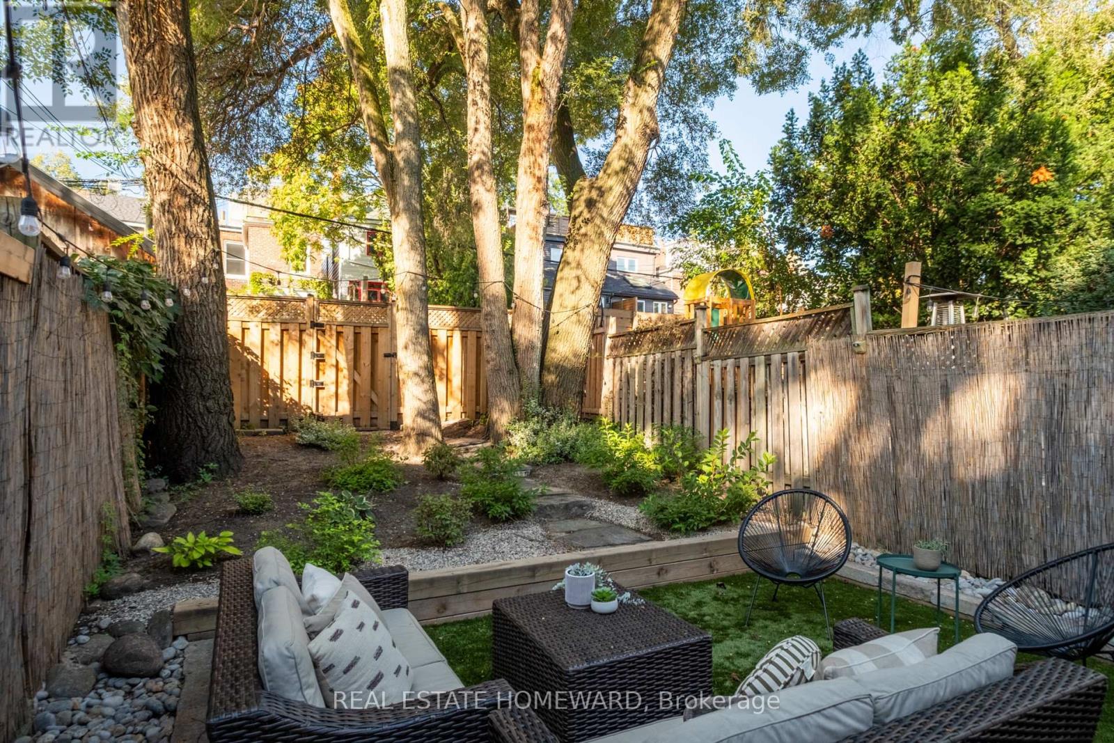 38 Poucher Street, Toronto, Ontario  M4J 2Y9 - Photo 30 - E13780290