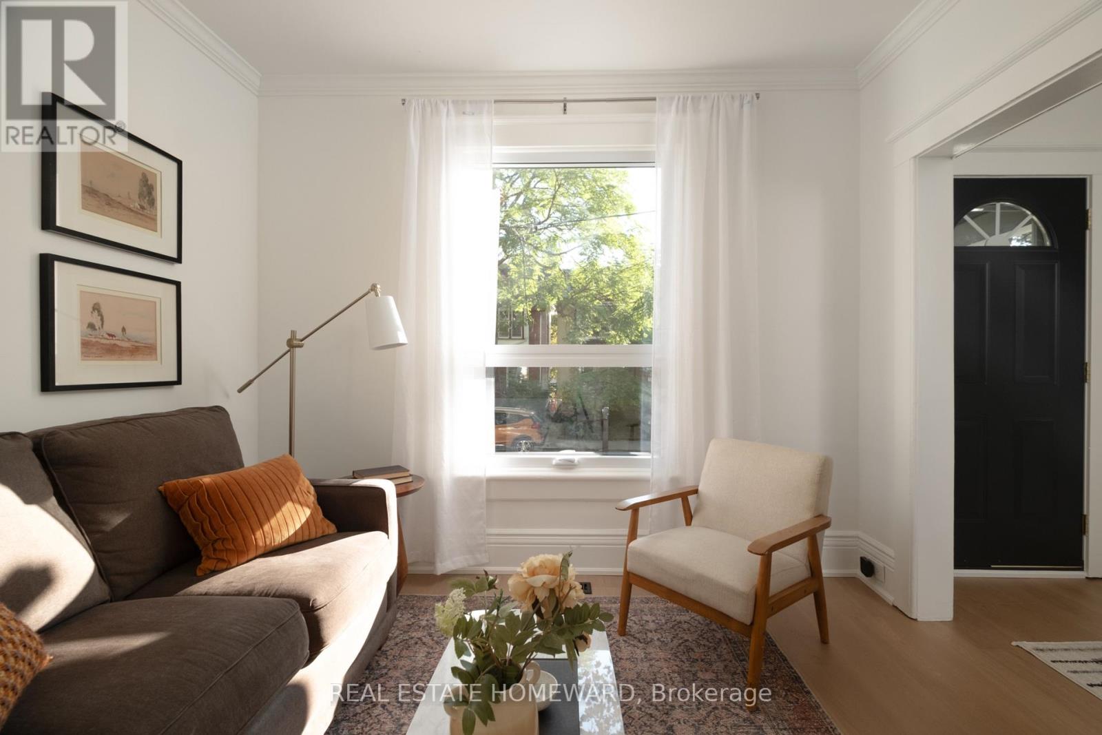38 Poucher Street, Toronto, Ontario  M4J 2Y9 - Photo 6 - E13780290