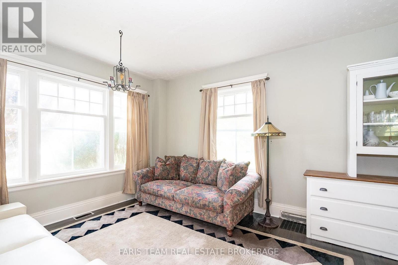 105 Barrie Street, Bradford West Gwillimbury, Ontario  L9S 2C9 - Photo 17 - N13780252