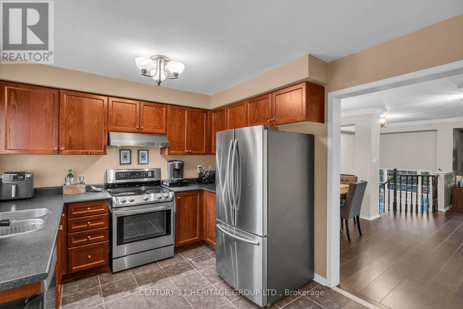 83 Mosaics Avenue, Aurora, Ontario  L4G 7L5 - Photo 19 - N13780260