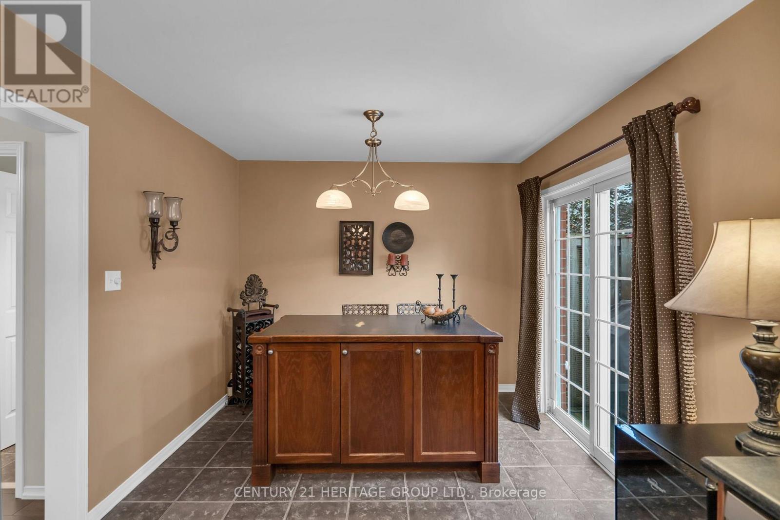 83 Mosaics Avenue, Aurora, Ontario  L4G 7L5 - Photo 20 - N13780260