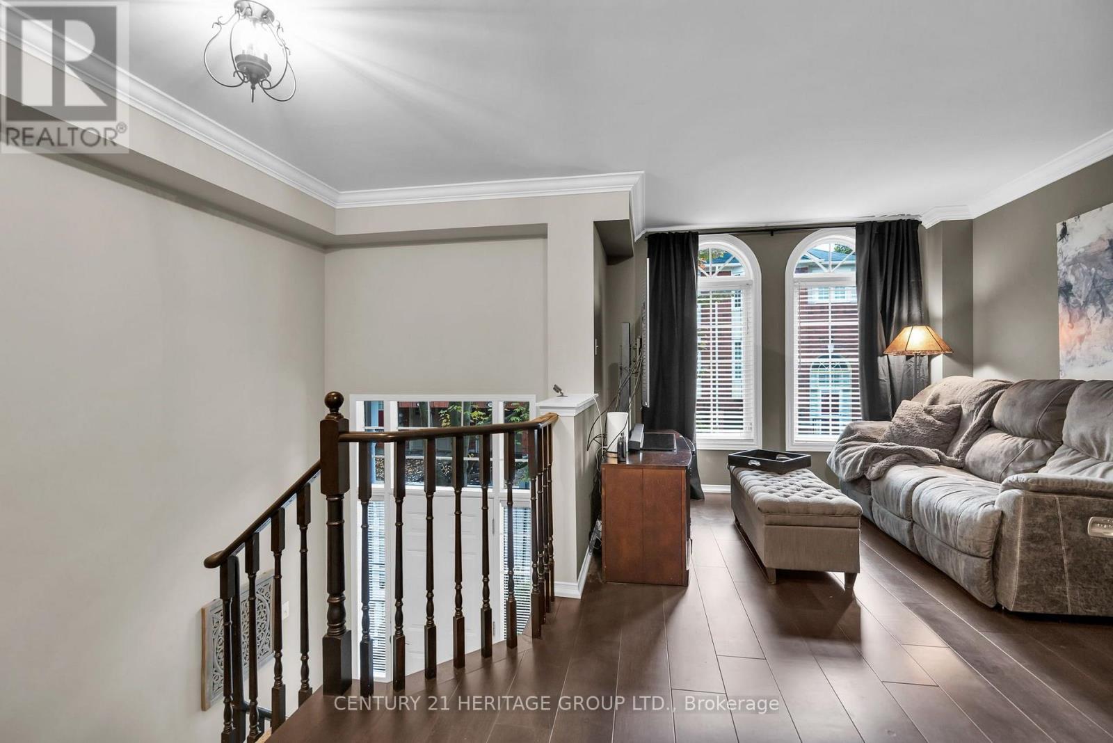 83 Mosaics Avenue, Aurora, Ontario  L4G 7L5 - Photo 7 - N13780260