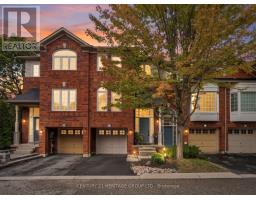 83 MOSAICS AVENUE, Aurora, Ontario