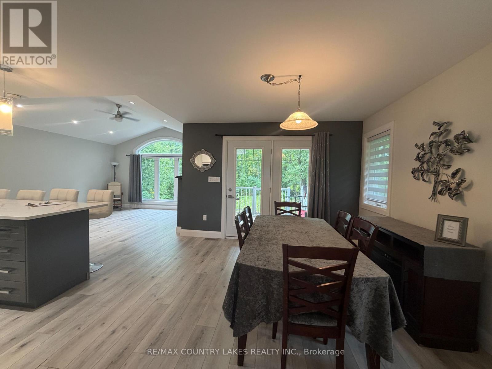 2589 Lakeshore Drive, Ramara (Brechin), Ontario  L0K 1B0 - Photo 26 - S13780254