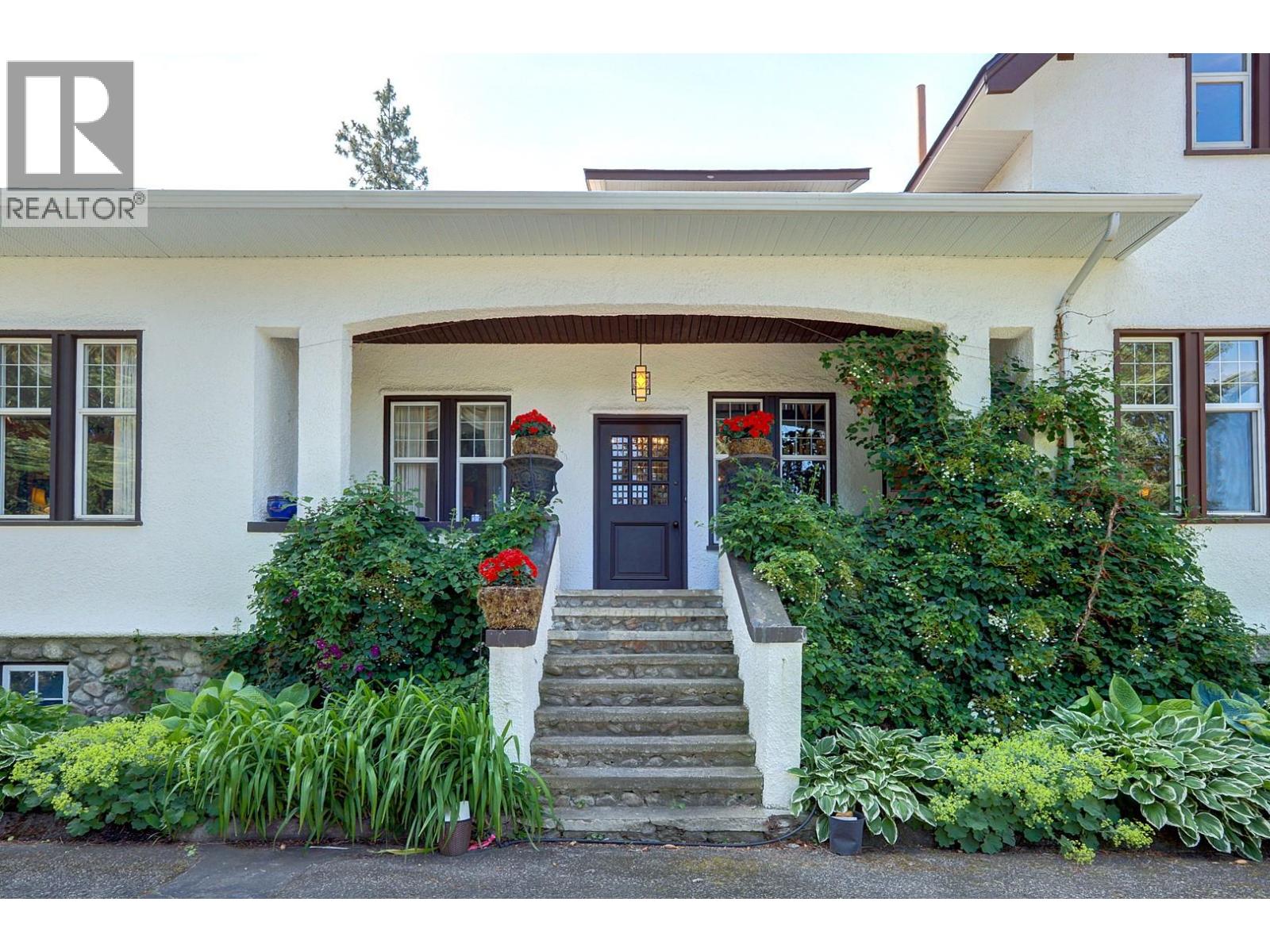 5482 Silver Star Road, Vernon, British Columbia  V1B 3K4 - Photo 3 - 10400149