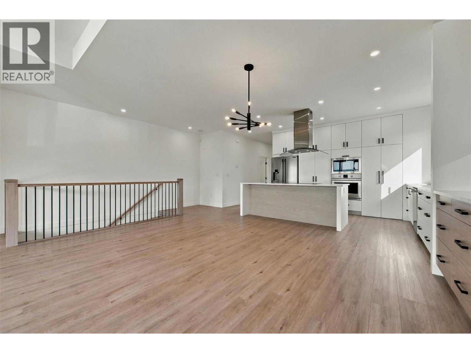137 Whitefish Road, Vernon, British Columbia  V1B 3M5 - Photo 15 - 10400557