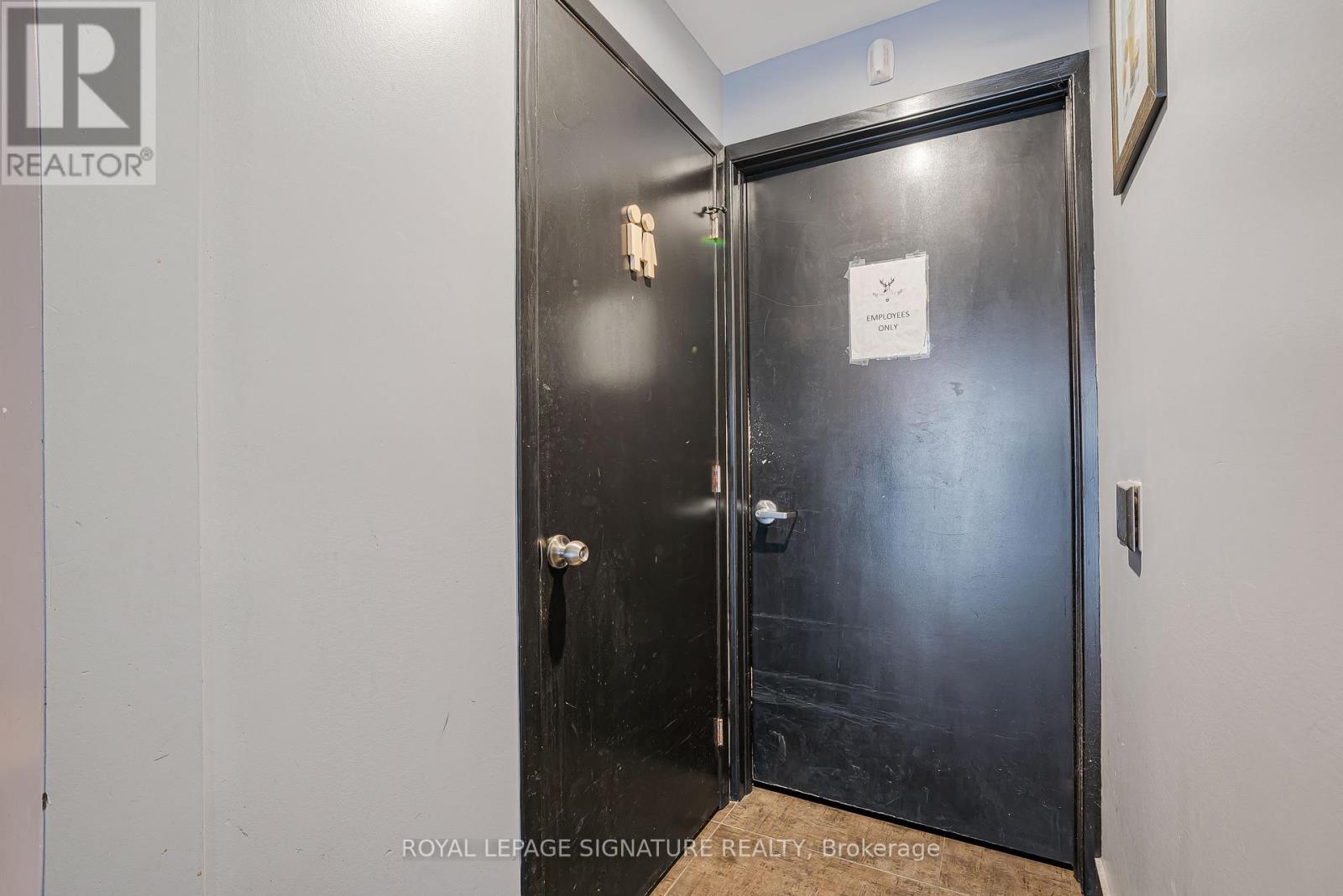 11 - 325 Central Parkway W, Mississauga, Ontario  L5B 3X9 - Photo 17 - W13780292
