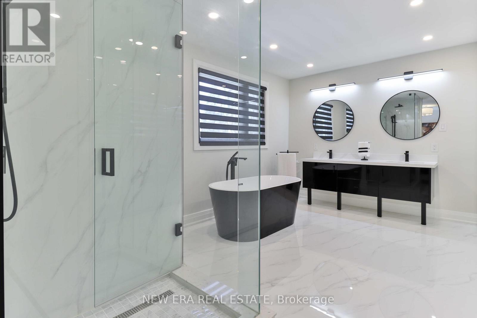 1481 Chasehurst Drive, Mississauga, Ontario  L5J 3A8 - Photo 18 - W13780384