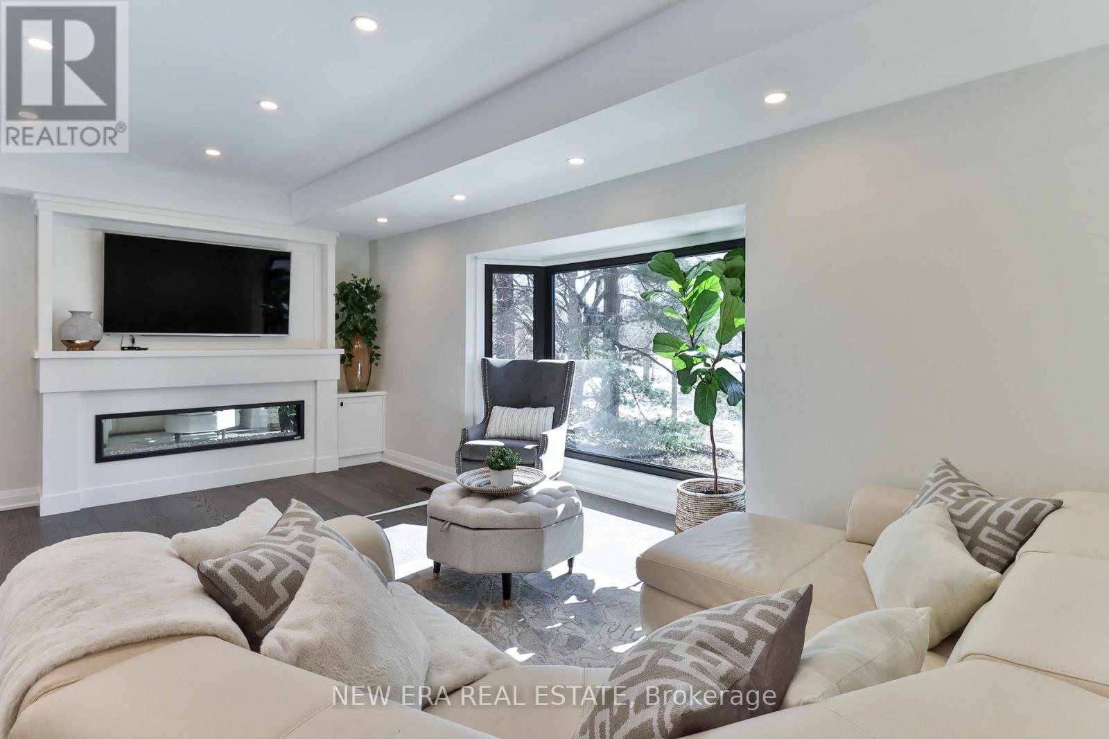1481 Chasehurst Drive, Mississauga, Ontario  L5J 3A8 - Photo 9 - W13780384