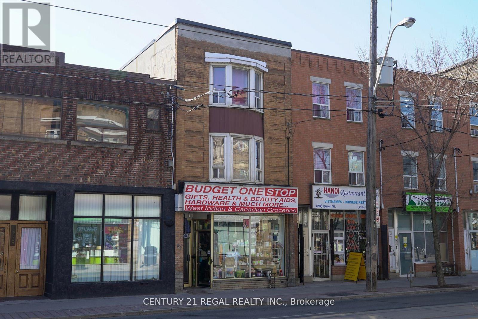 1281 Queen Street W, Toronto, Ontario  M6K 1L6 - Photo 11 - W13780402