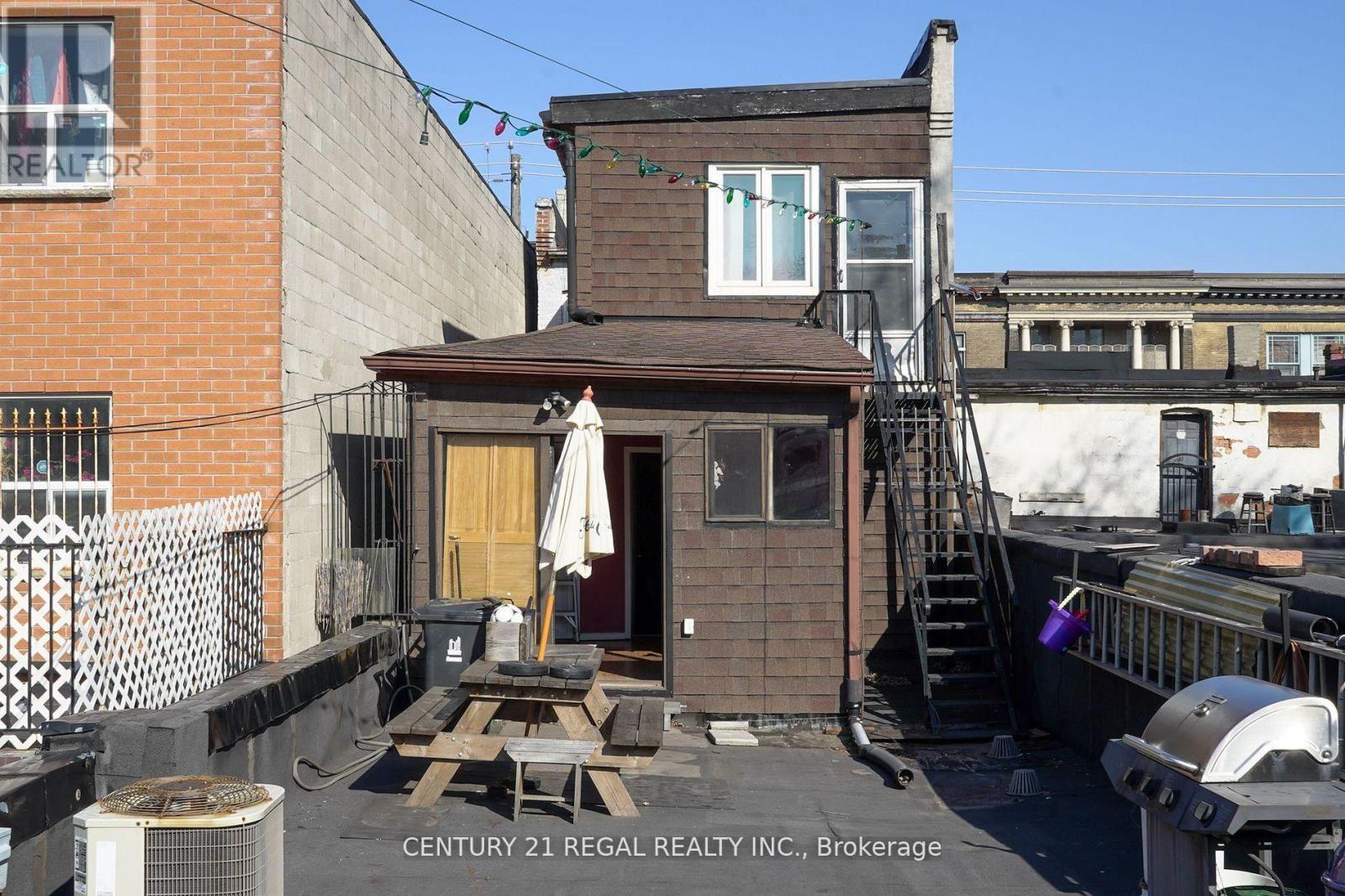 1281 Queen Street W, Toronto, Ontario  M6K 1L6 - Photo 9 - W13780402