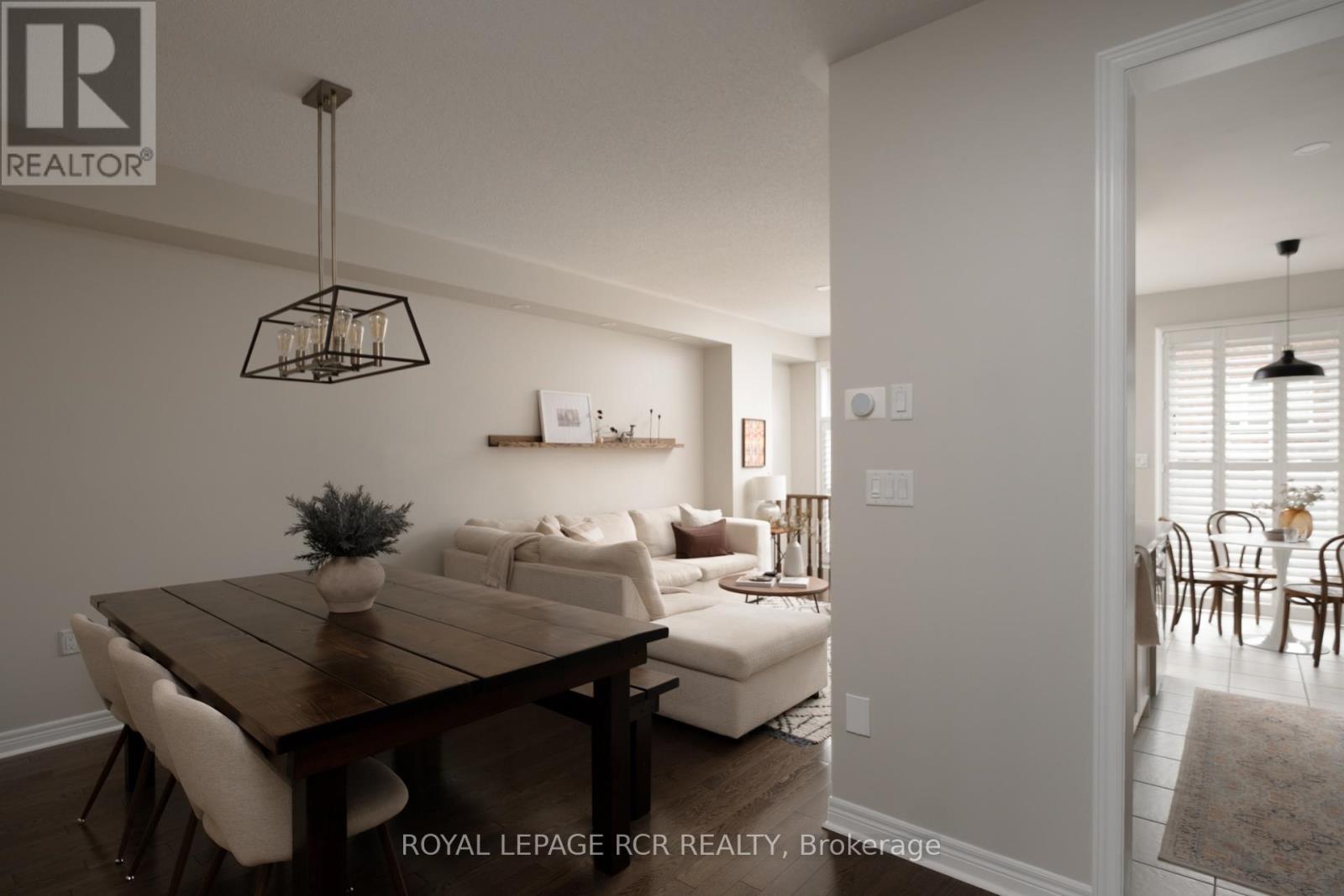 18 Cedarcrest Street, Caledon, Ontario  L7C 3P9 - Photo 5 - W13780406
