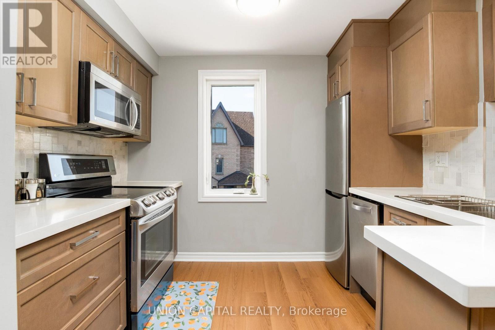 1002 - 75 Weldrick Road E, Richmond Hill, Ontario L4C 0H9 - Photo 5 - N13772364