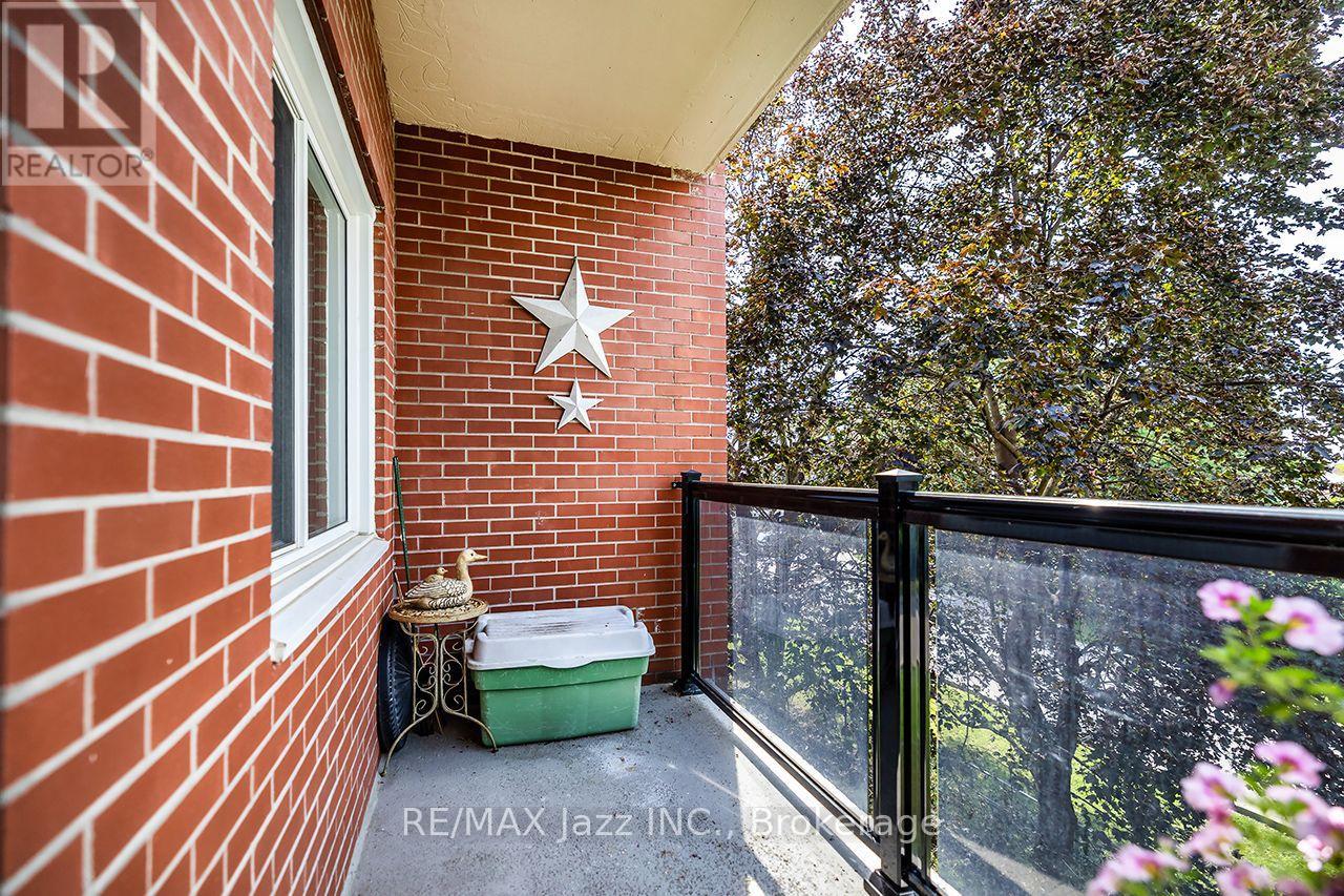 304 - 131 Taunton Road E, Oshawa, Ontario  L1G 3T8 - Photo 11 - E13764532