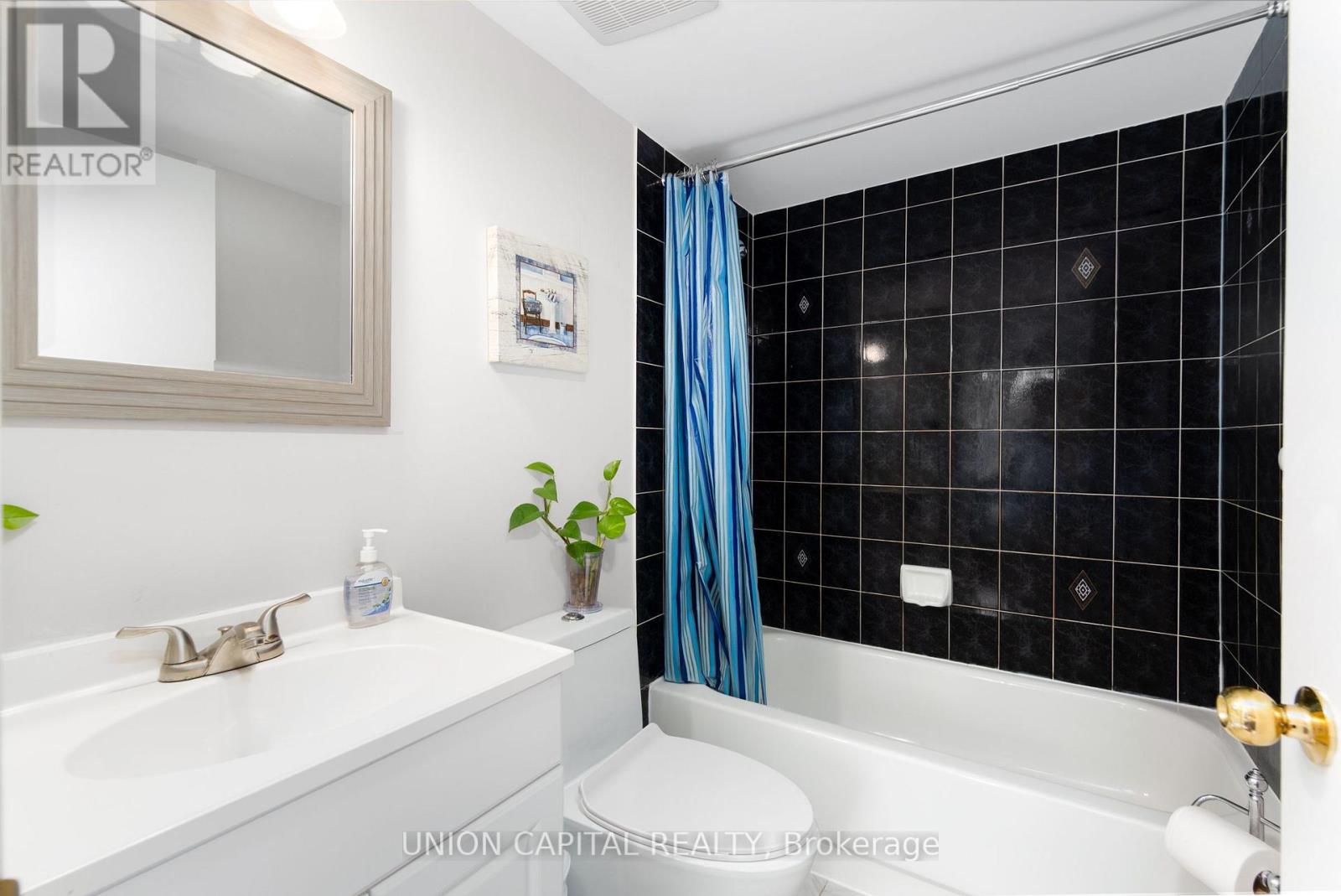1002 - 75 Weldrick Road E, Richmond Hill, Ontario L4C 0H9 - Photo 13 - N13772364