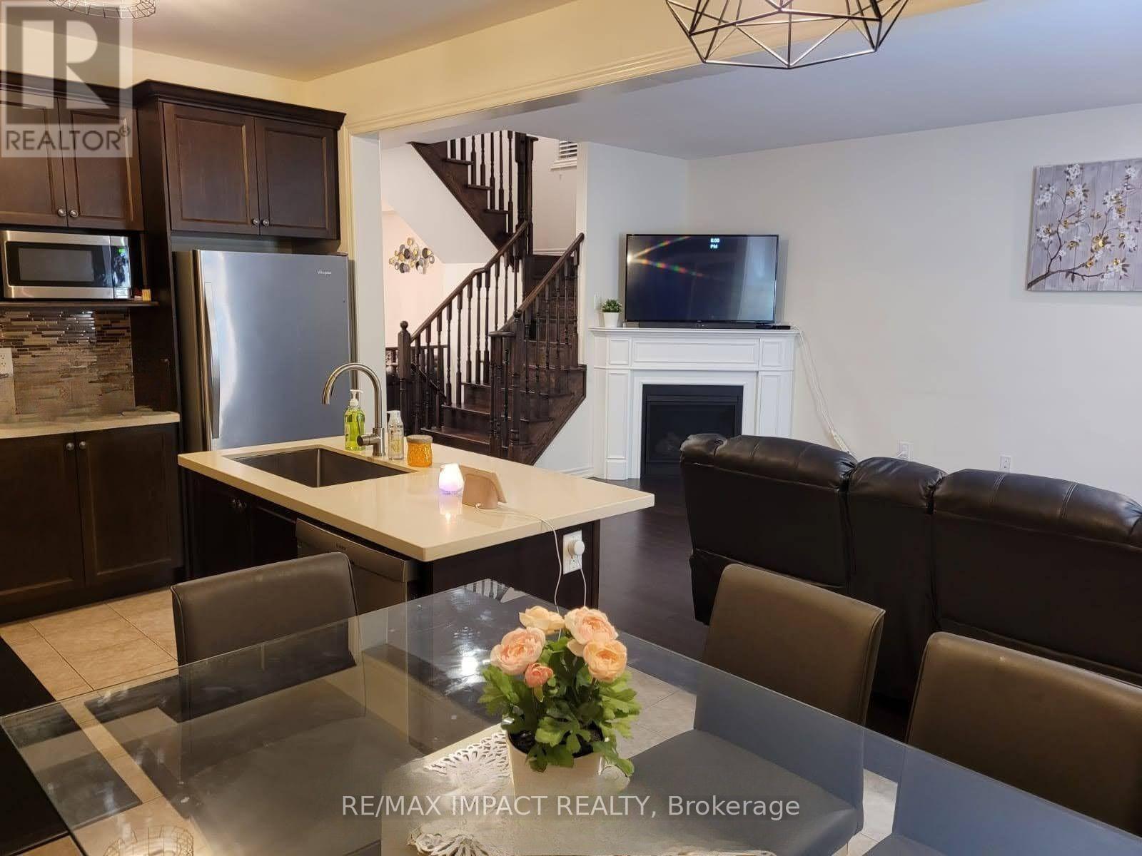 11 Ivor Crescent N, Brampton, Ontario  L7A 4L5 - Photo 8 - W13779622