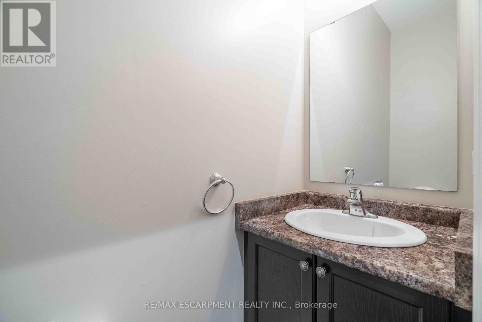 134 Palacebeach Trail, Hamilton, Ontario  L8E 0C3 - Photo 15 - X13780220