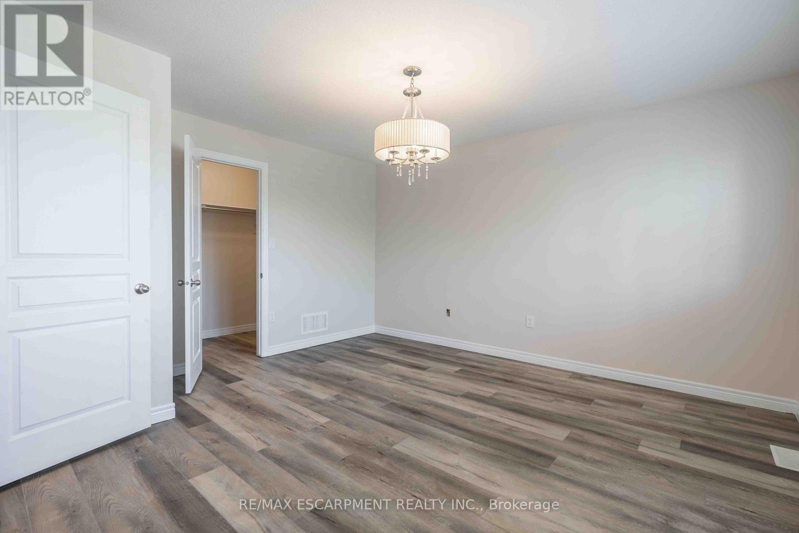 134 Palacebeach Trail, Hamilton, Ontario  L8E 0C3 - Photo 16 - X13780220