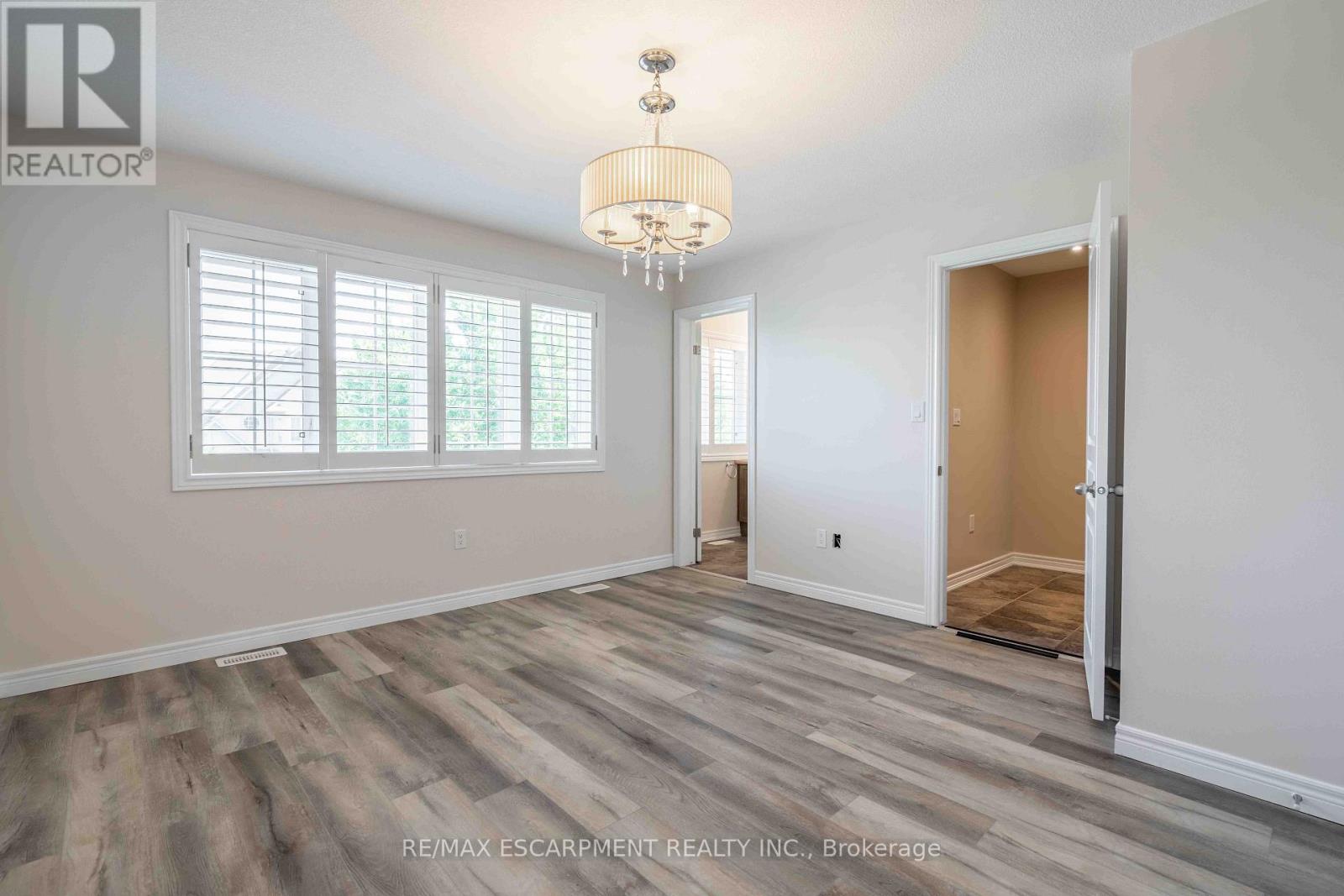 134 Palacebeach Trail, Hamilton, Ontario  L8E 0C3 - Photo 17 - X13780220