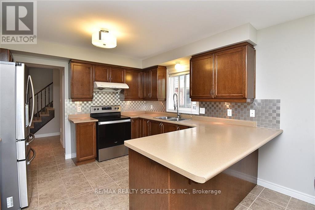310 Brigadoon Drive, Hamilton, Ontario  L9C 0B7 - Photo 12 - X13780334