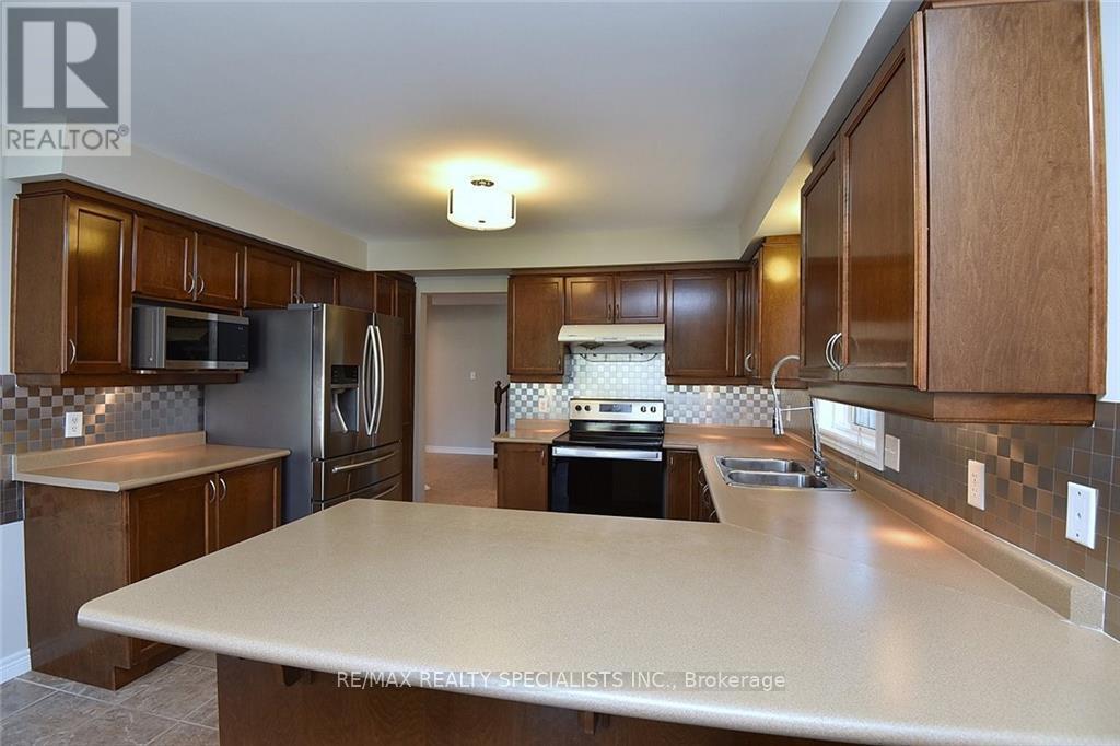 310 Brigadoon Drive, Hamilton, Ontario  L9C 0B7 - Photo 13 - X13780334