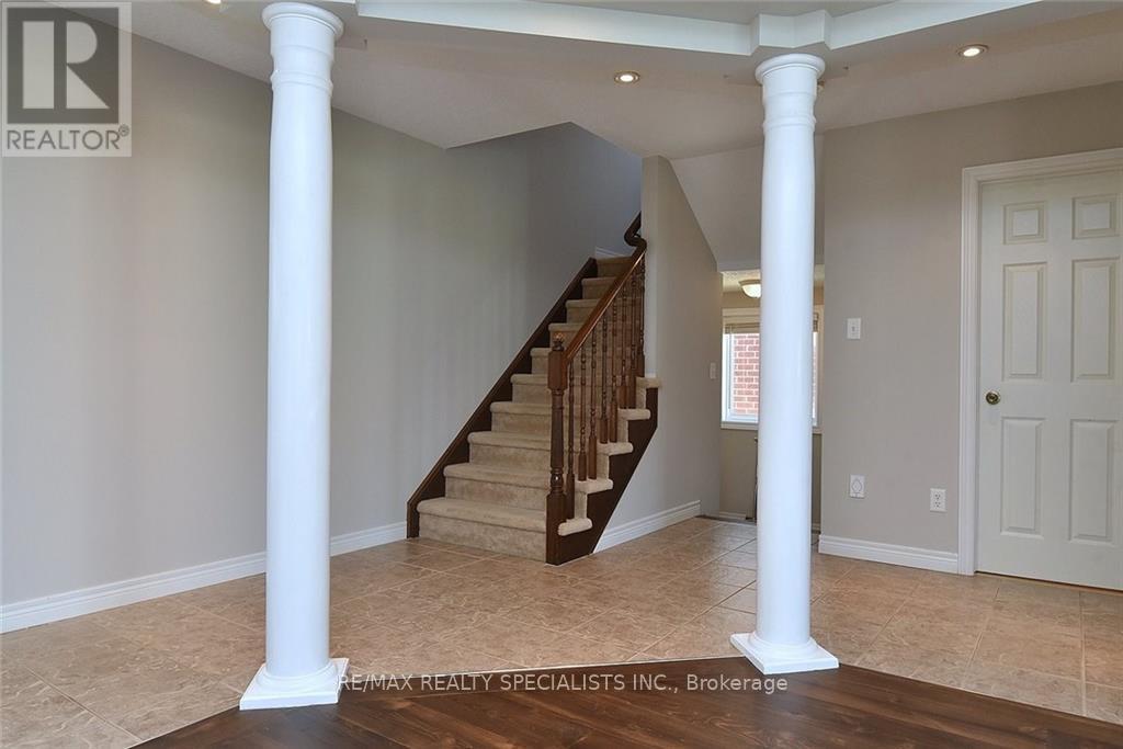 310 Brigadoon Drive, Hamilton, Ontario  L9C 0B7 - Photo 14 - X13780334