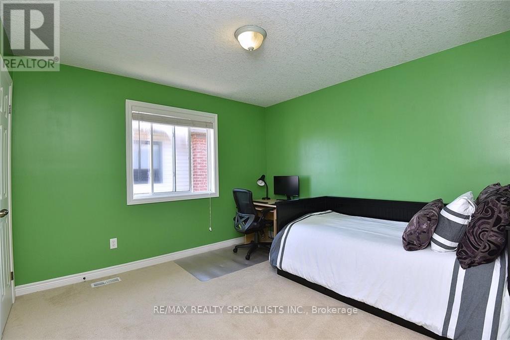 310 Brigadoon Drive, Hamilton, Ontario  L9C 0B7 - Photo 18 - X13780334