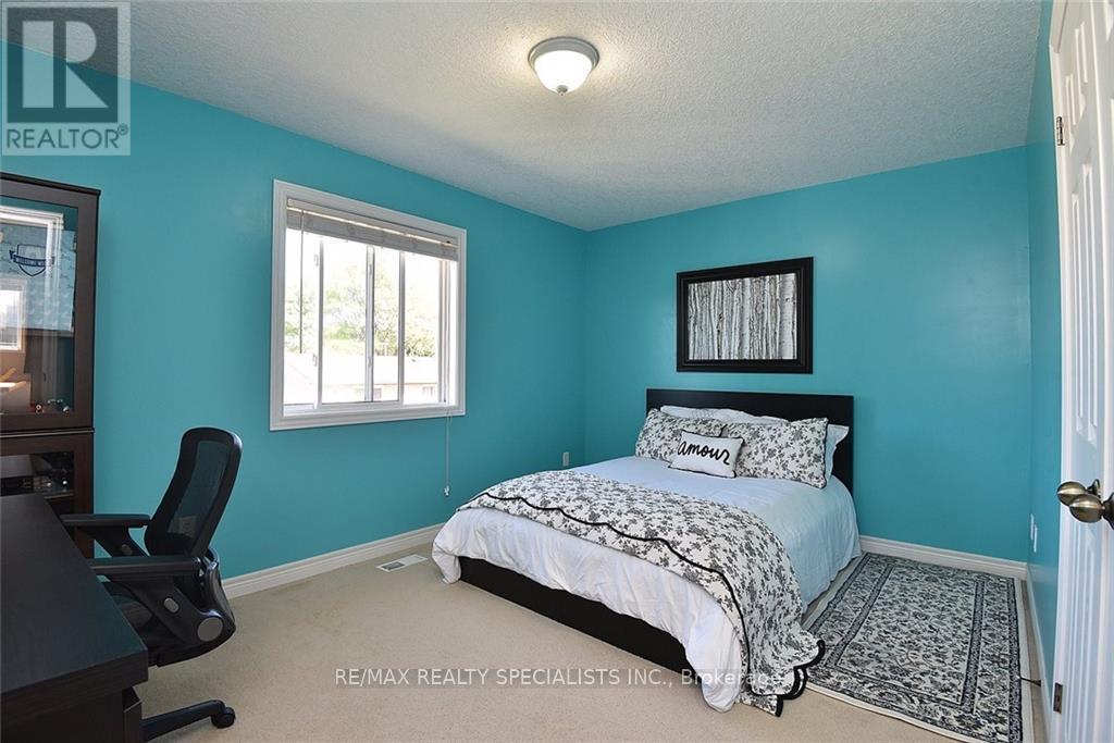 310 Brigadoon Drive, Hamilton, Ontario  L9C 0B7 - Photo 19 - X13780334