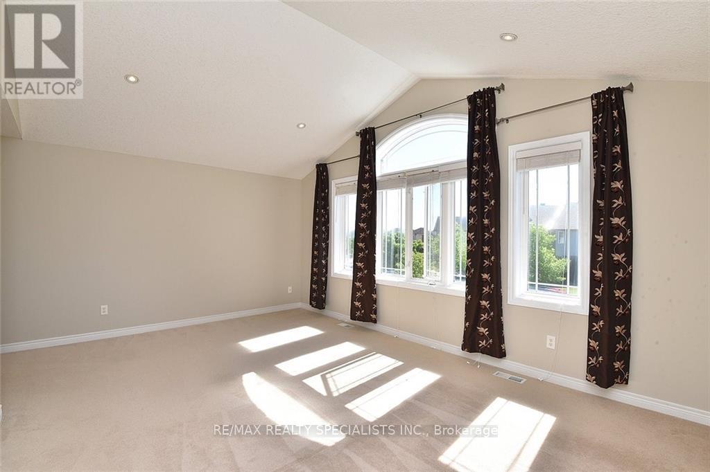 310 Brigadoon Drive, Hamilton, Ontario  L9C 0B7 - Photo 21 - X13780334