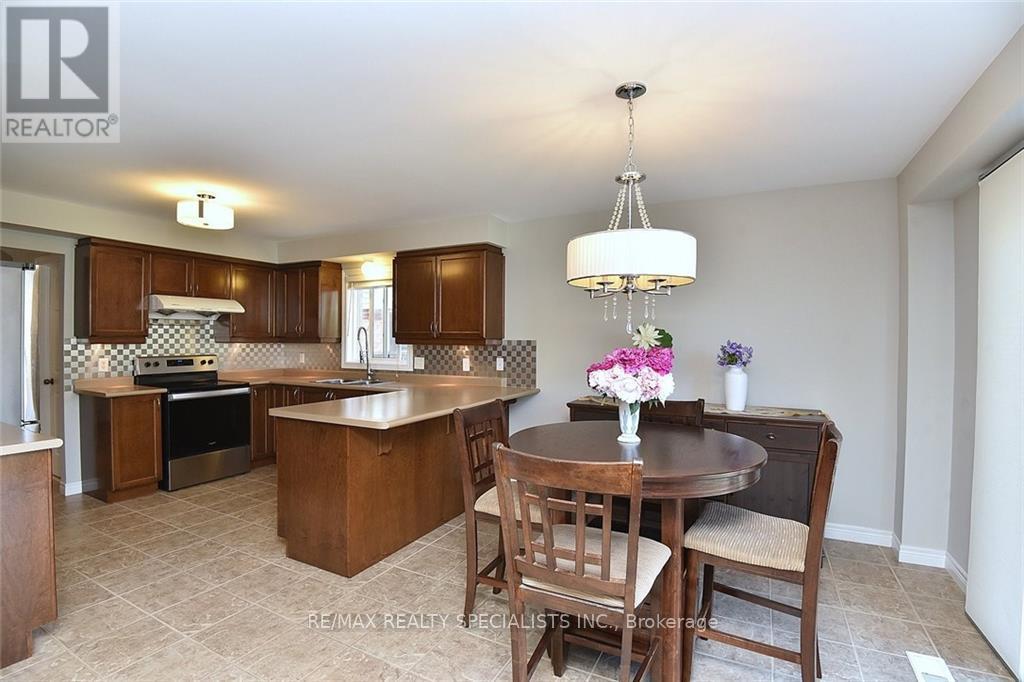 310 Brigadoon Drive, Hamilton, Ontario  L9C 0B7 - Photo 9 - X13780334
