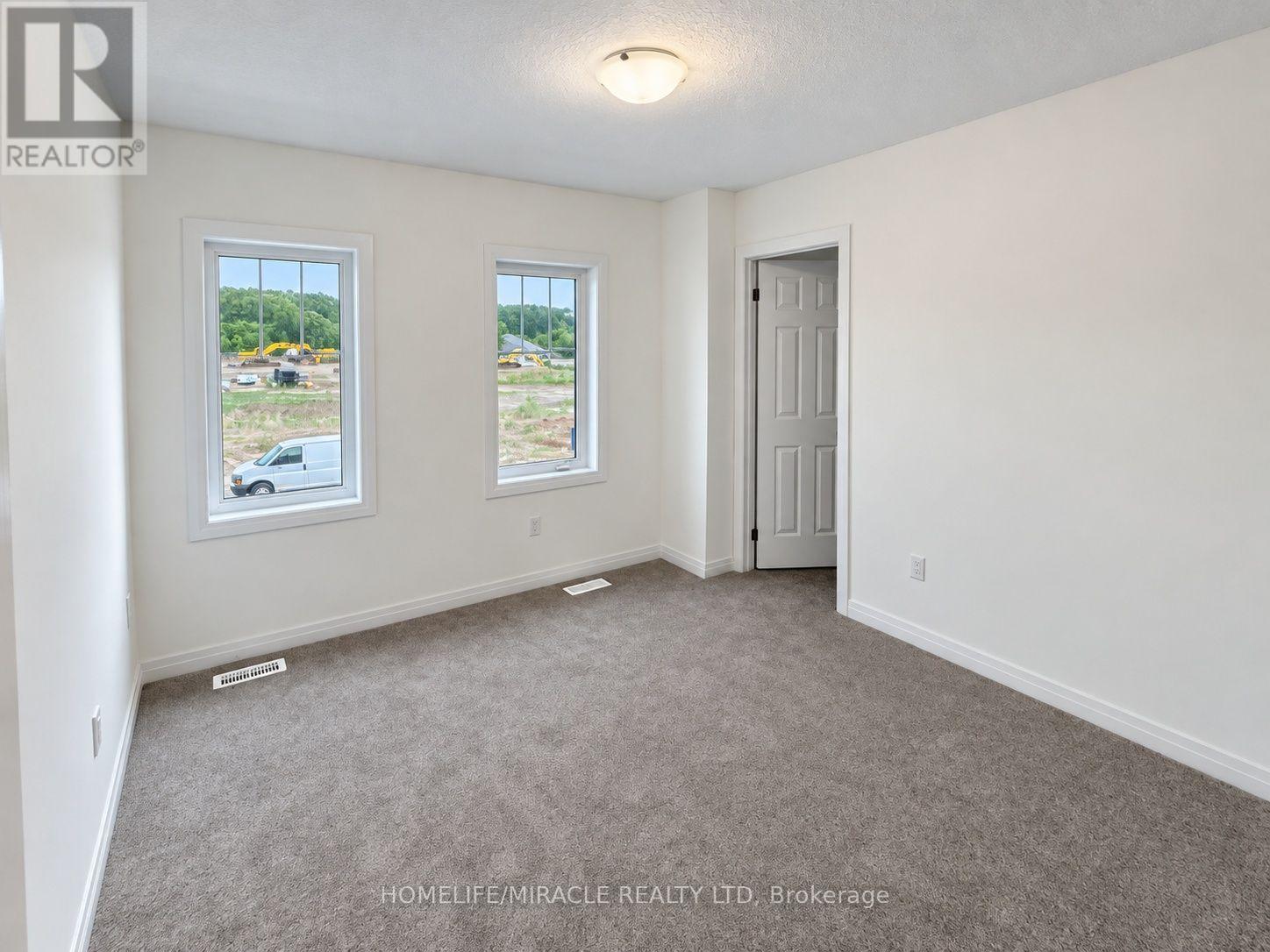 Main Floor - 154 Westbridge Avenue, Welland, Ontario  L3B 0P4 - Photo 11 - X13780336