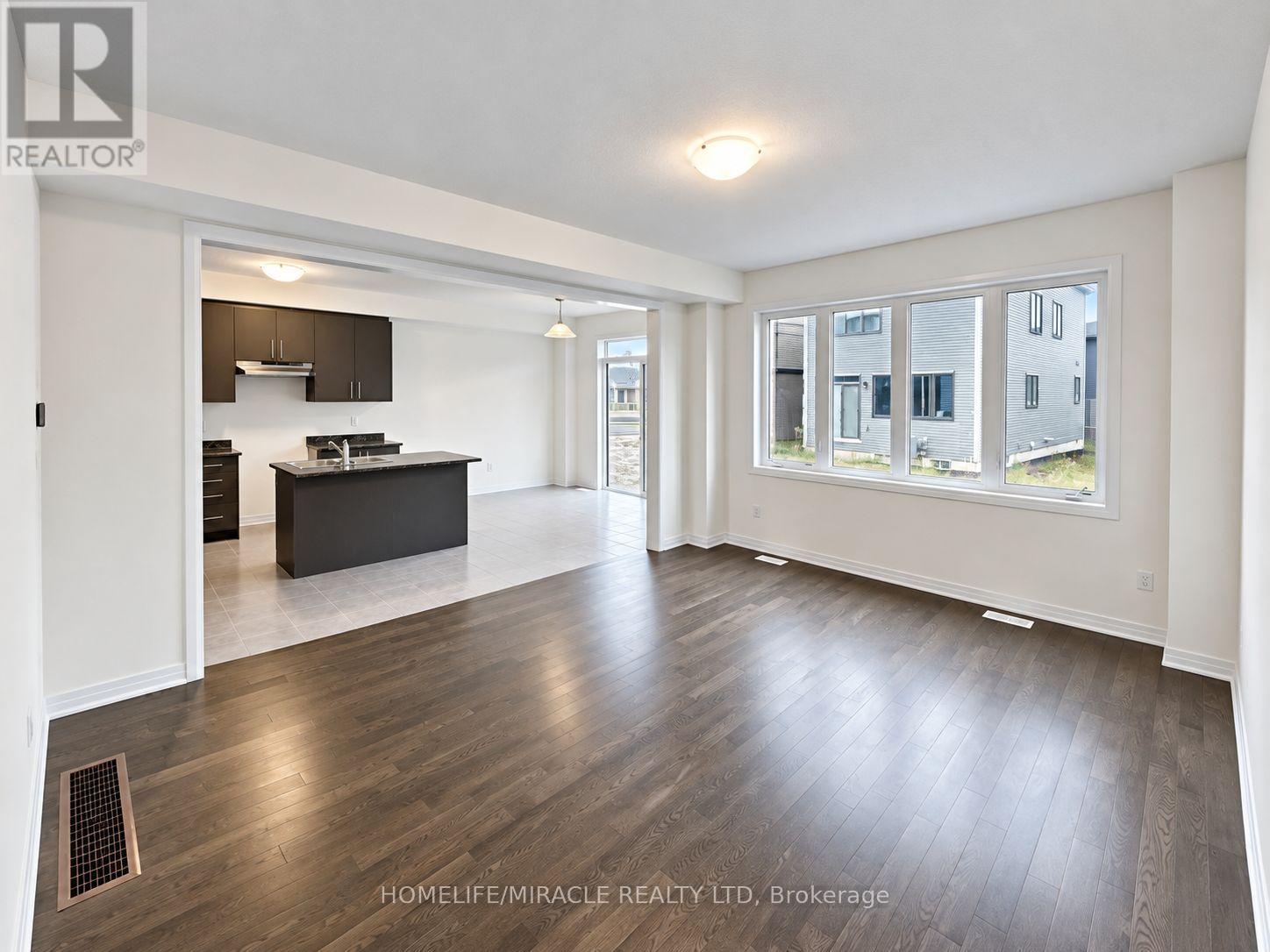 Main Floor - 154 Westbridge Avenue, Welland, Ontario  L3B 0P4 - Photo 3 - X13780336