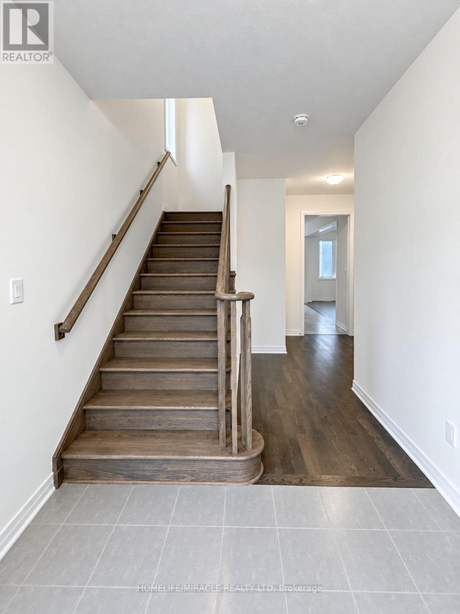 Main Floor - 154 Westbridge Avenue, Welland, Ontario  L3B 0P4 - Photo 5 - X13780336