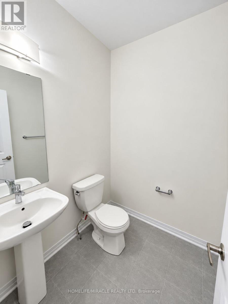 Main Floor - 154 Westbridge Avenue, Welland, Ontario  L3B 0P4 - Photo 6 - X13780336