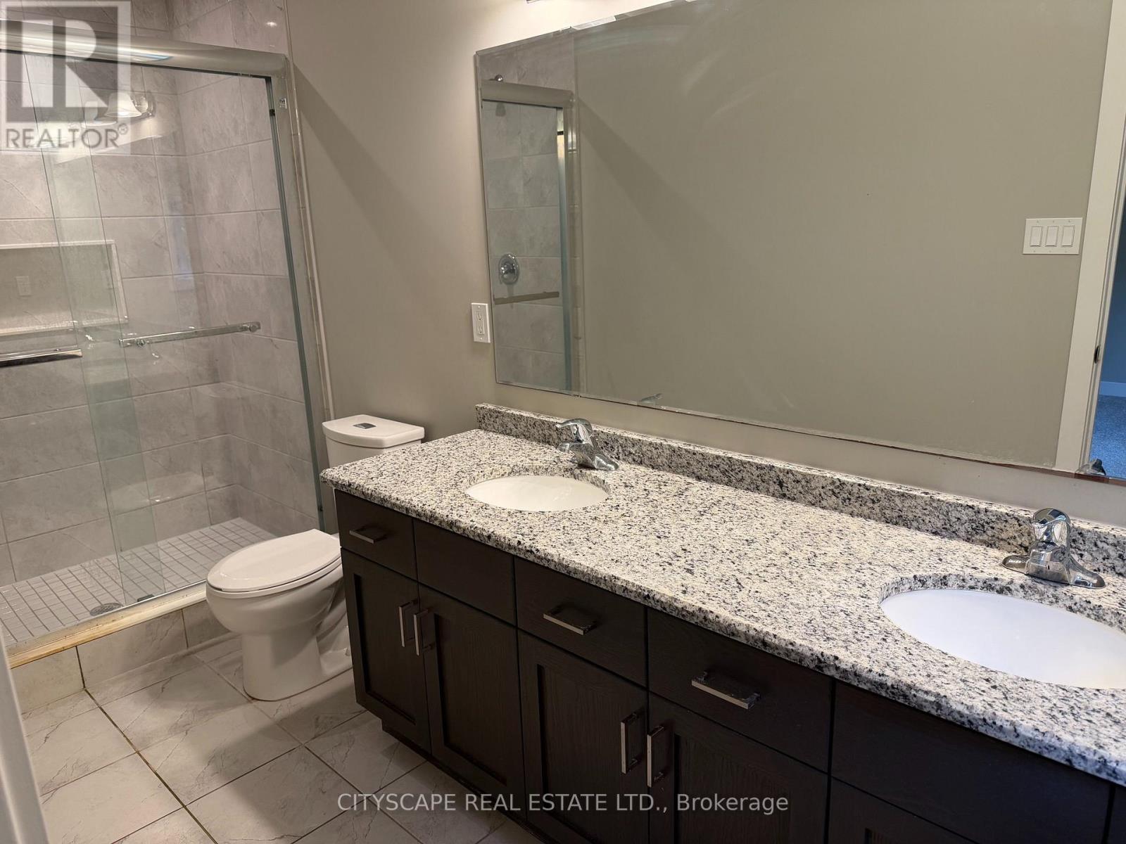 908 Robert Ferrie Drive, Kitchener, Ontario  N2R 0P2 - Photo 10 - X13780446